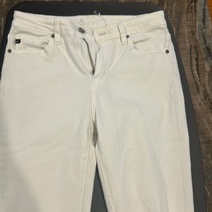 KanCan White